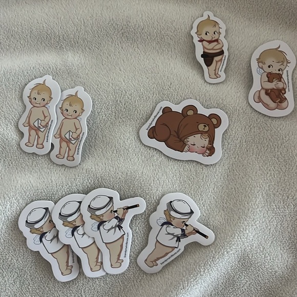 Brandy Melville Sonny Angel stickers - Picture 1 of 2